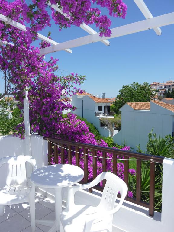 Golden Sun Hotel Kokkari Quarto foto