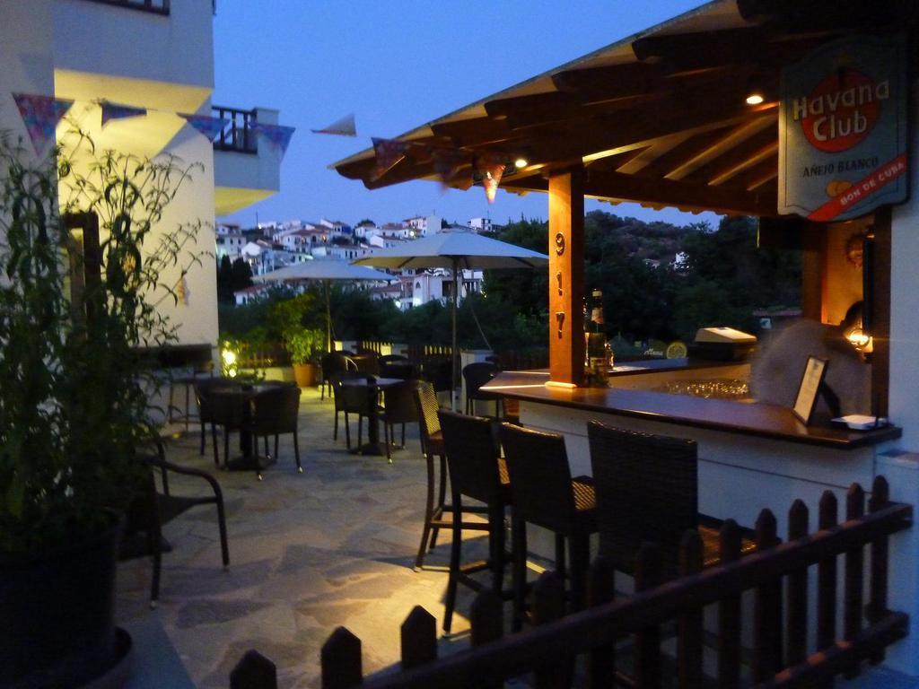 Golden Sun Hotel Kokkari Exterior foto